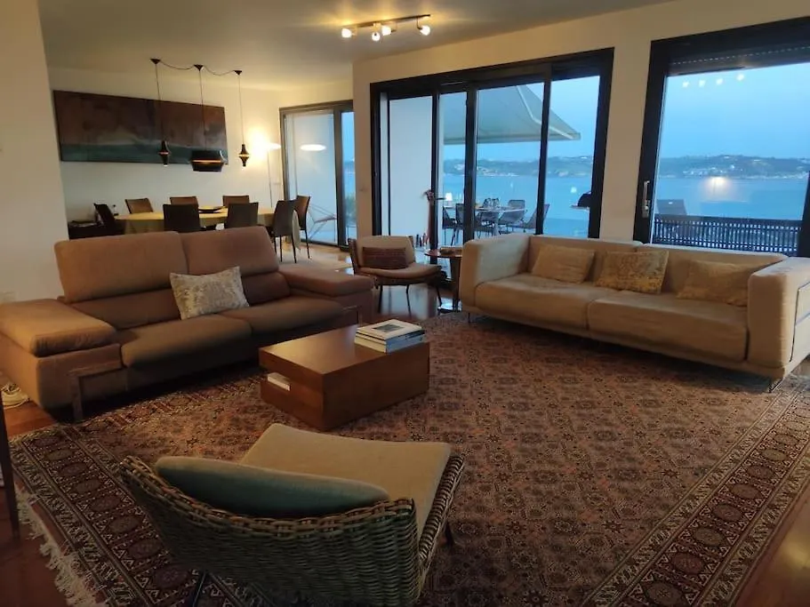 Modern Villa With Sea & River View Pool And Gym. Lisbon