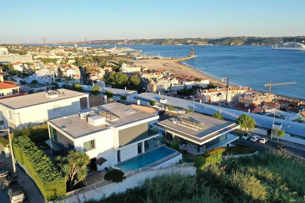 Modern Villa With Sea & River View Pool And Gym. Lisbon
