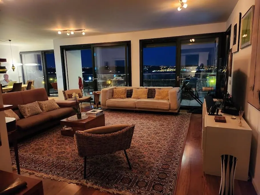 Modern Villa With Sea & River View Pool And Gym. Lisbon